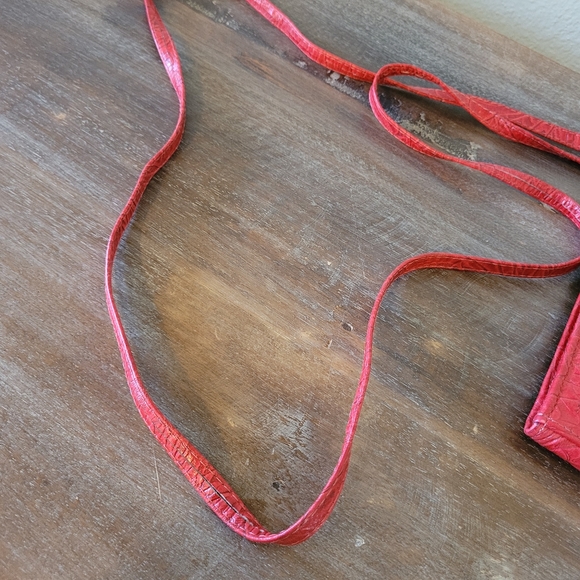 La Grande Red Tooled Leather Macro Bag - Picture 6 of 6